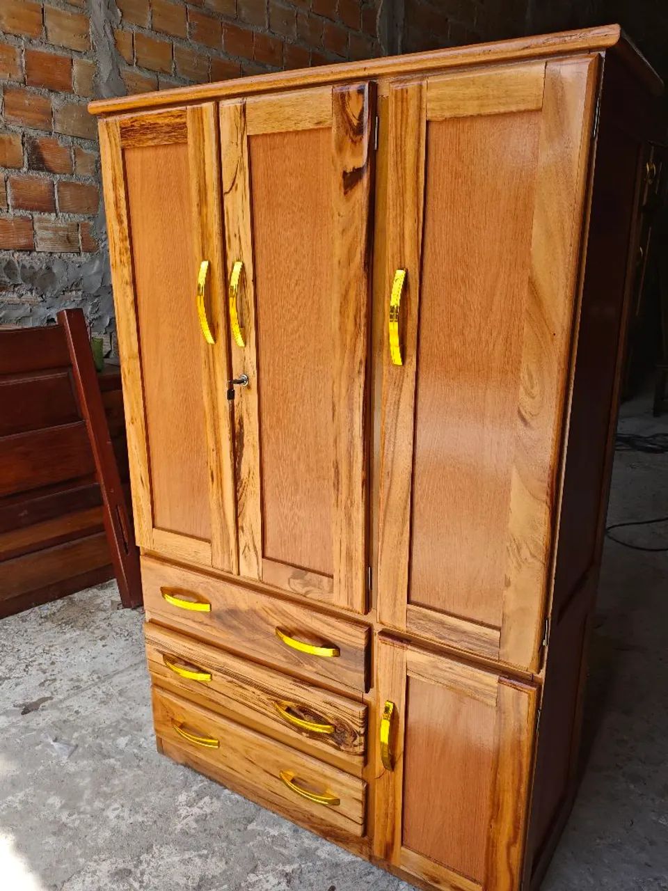 Guarda roupa de madeira frete grátis. - Foto 4
