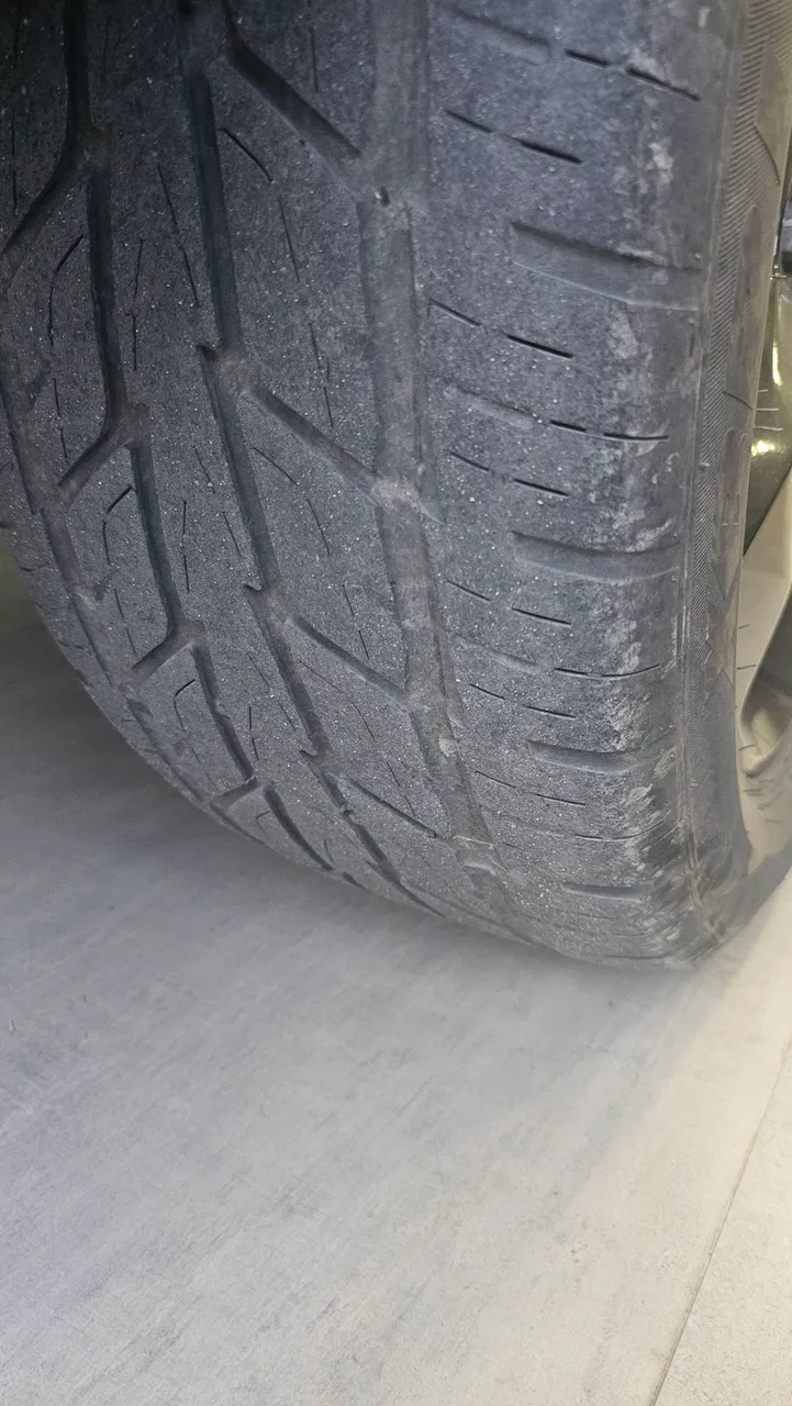 Pneu Usado 265/50/20