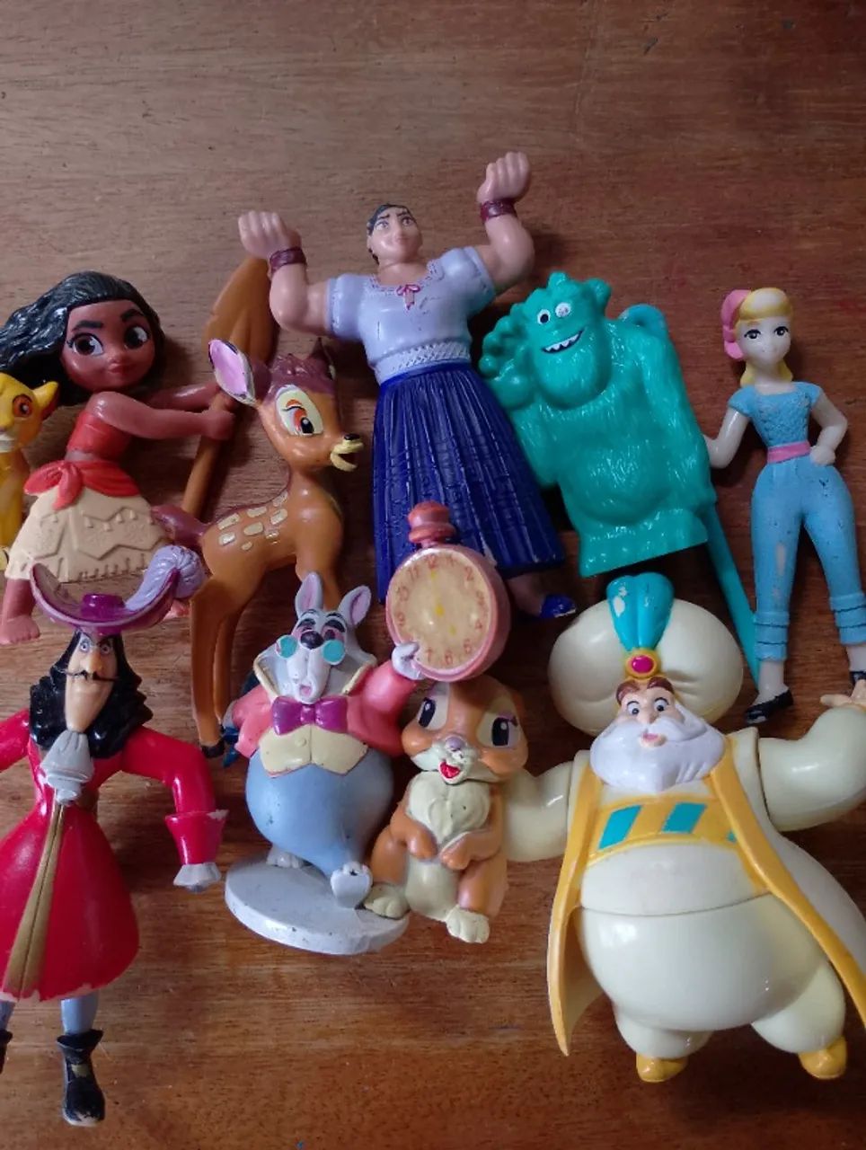 Lote 10 bonecos miniaturas Disney - Foto 3