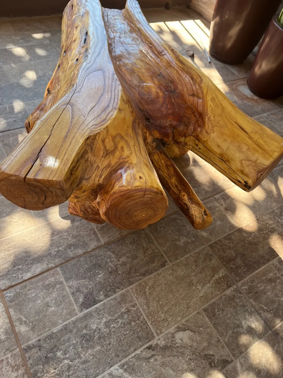 Mesa de centro rústica em madeira