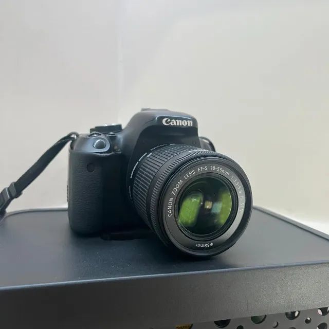 Canon T3I + Lente