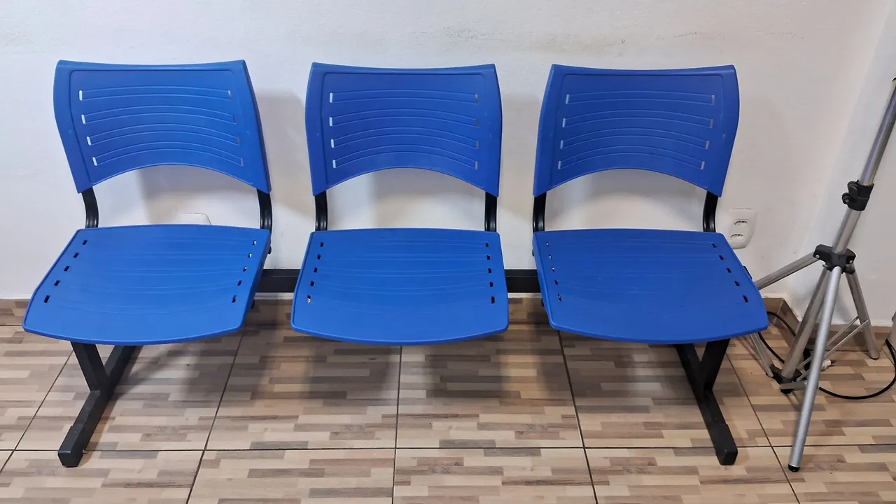 Cadeiras de espera/auditório azul
