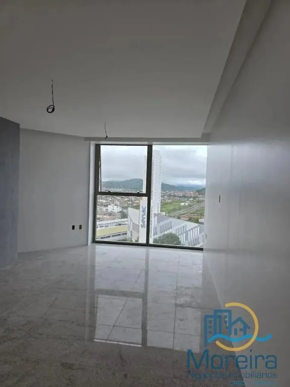 Sala no Epic Tower para Locação