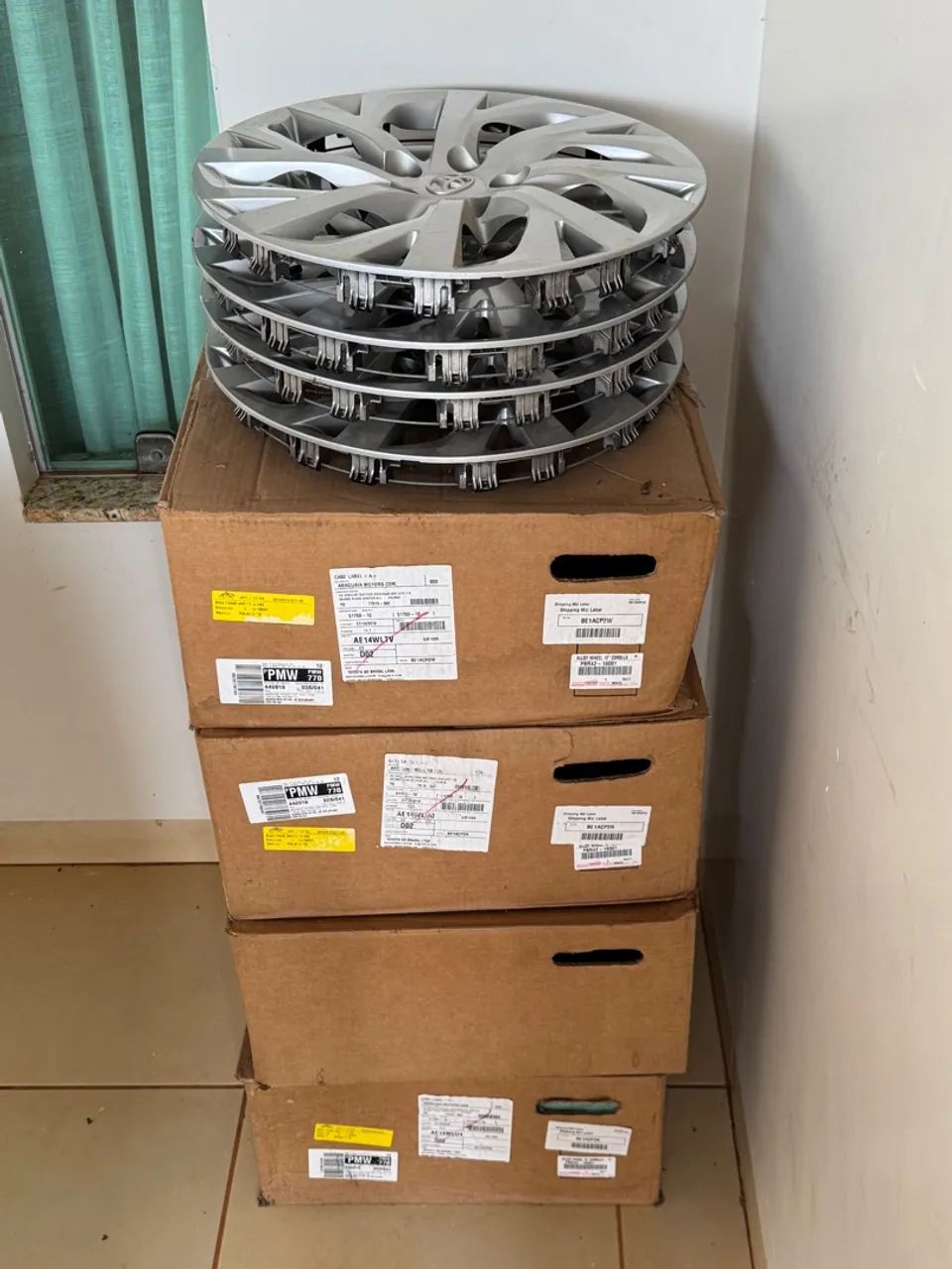 Jogo de rodas de ferro e calotas originais Toyota Corolla 2018 GLi - Foto 2