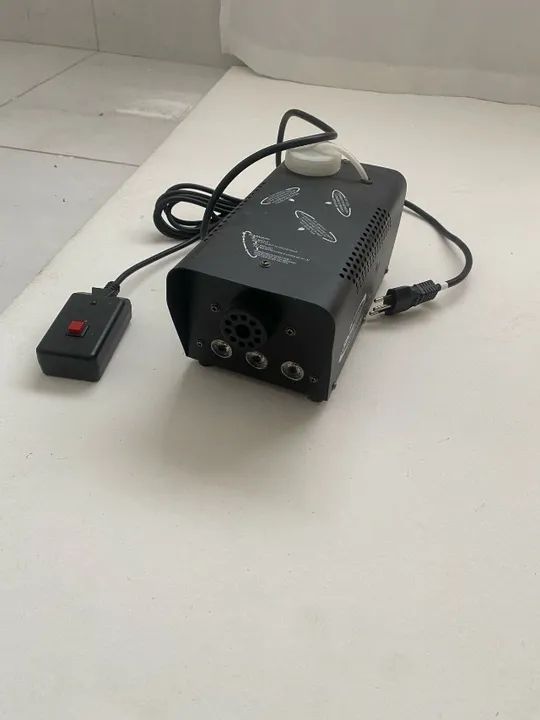 Máquina de Fumaça 220V - NOVA + 1,5L de Glicerina + Controle Remoto - Foto 2