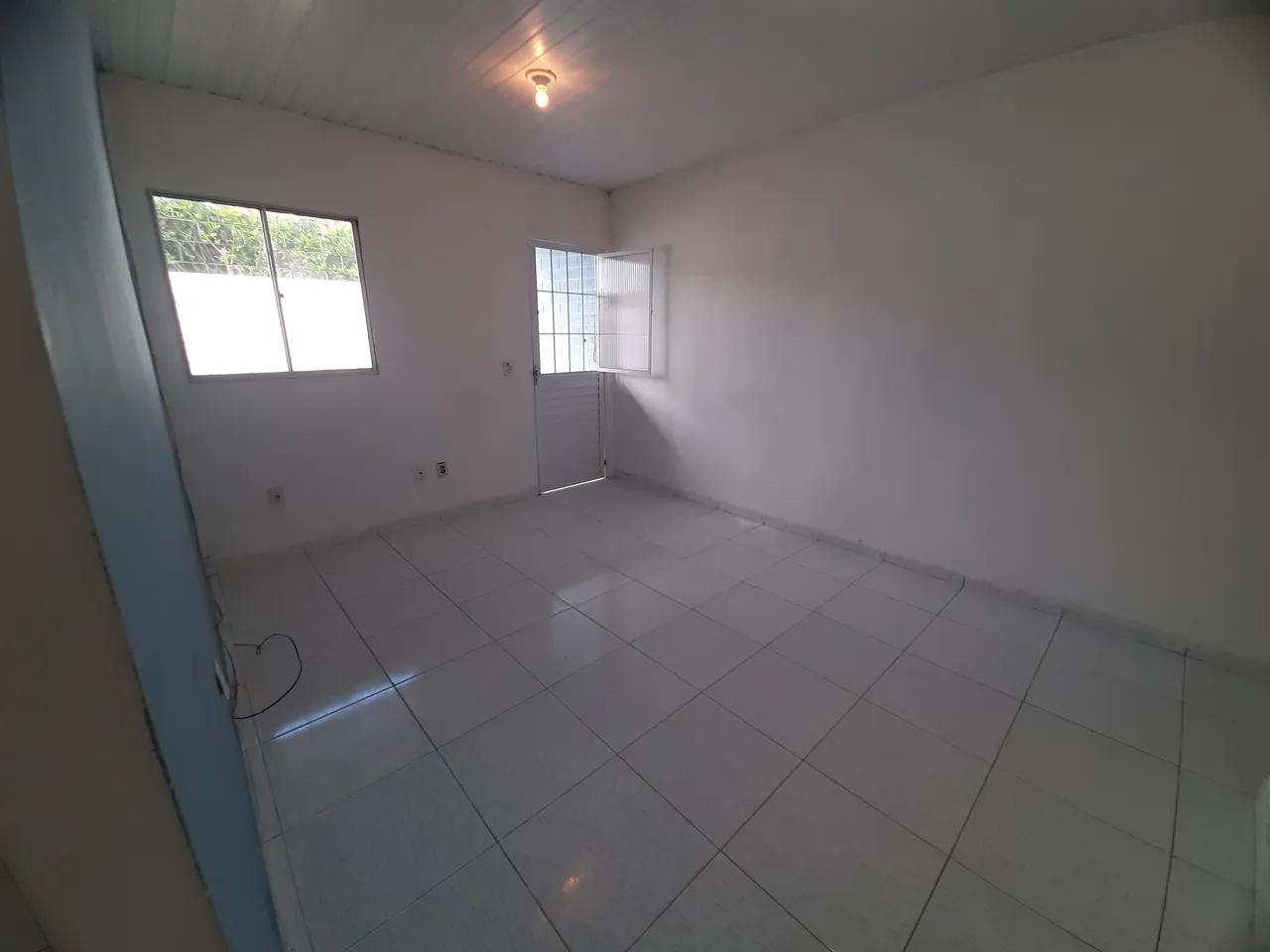 Casa com 03 quartos no Condomínio Fechado Próximo ao Pátio Shopping