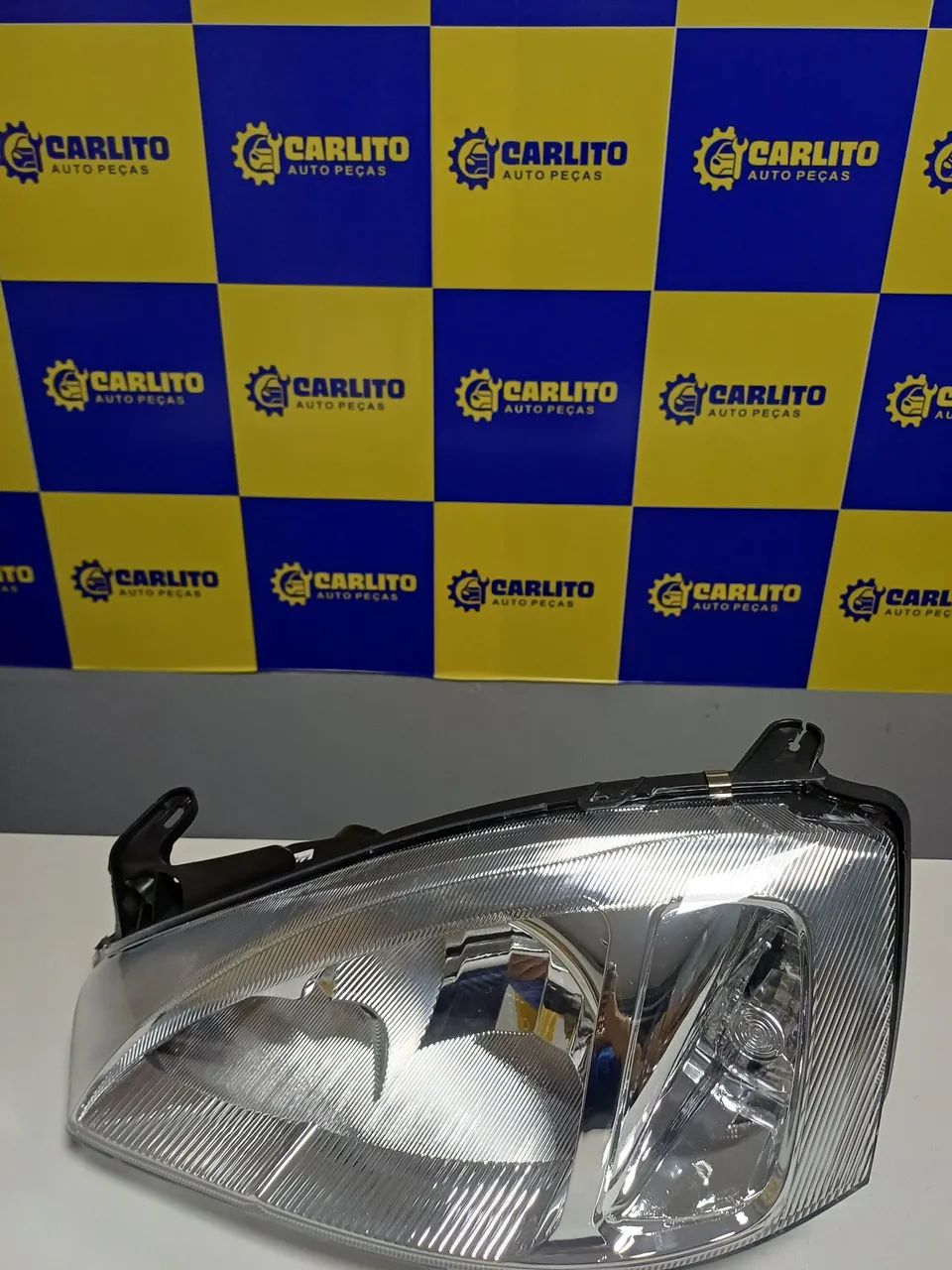 Farol GM Montana/Corsa2 03/11 Cromado ou Máscara negra L/D L/E - Foto 5