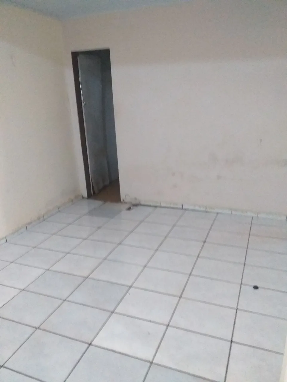 Kitinet, perto centro. sem fiador.