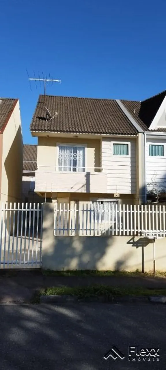 Sobrado com 3 dormitórios à venda, 94 m² por R$ 620.000 - Novo Mundo - Curitiba/PR