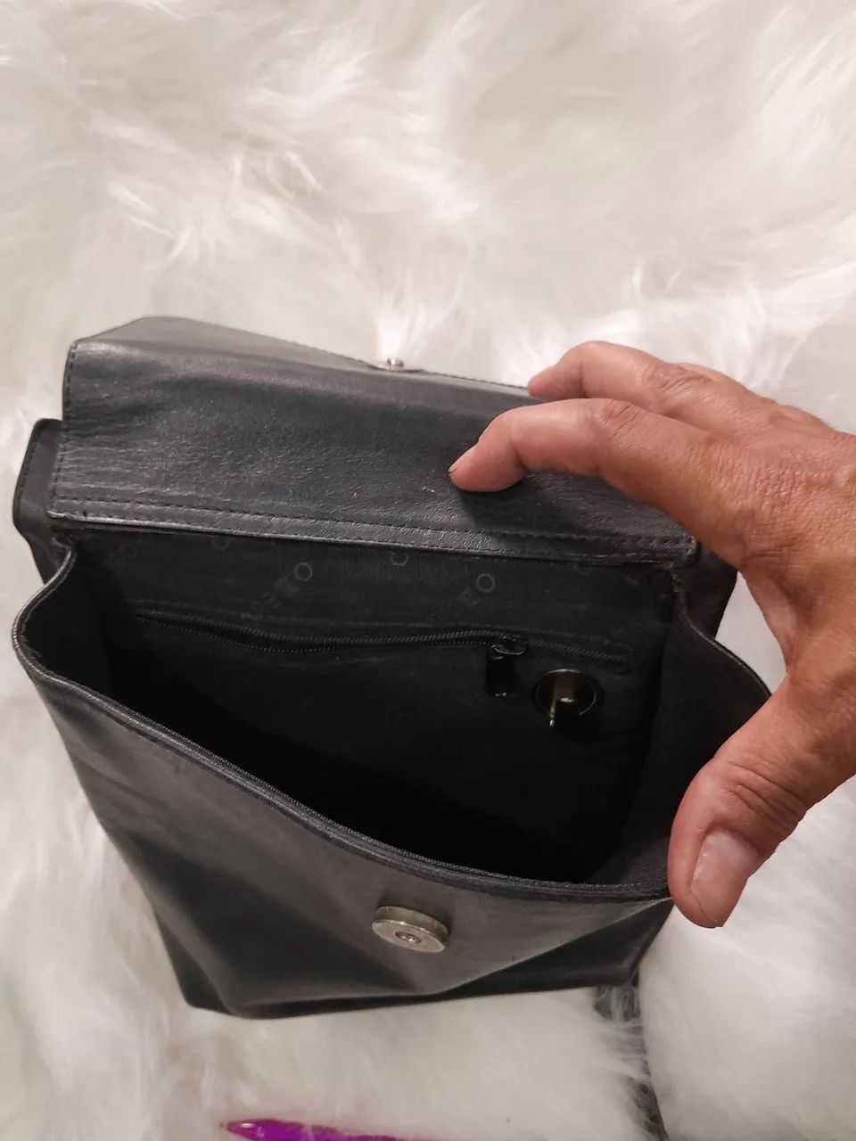 Bolsa de Ombro Arezzo Preta - Foto 3