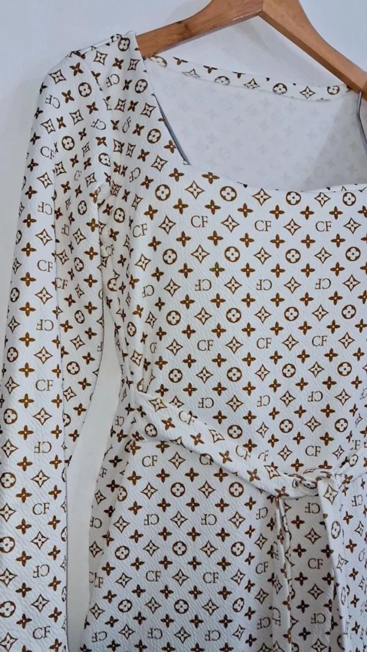Vestido midi monograma tam m  - Foto 3