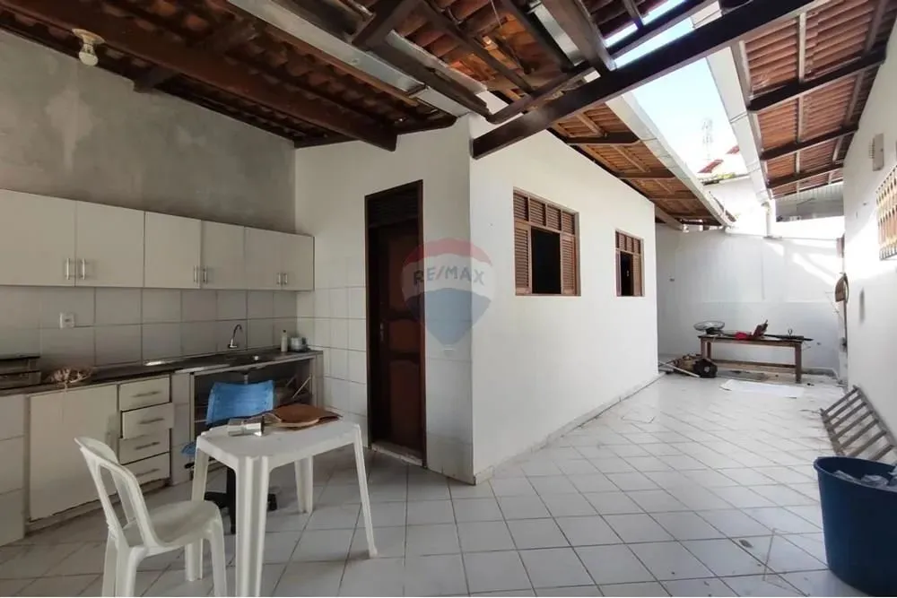 Casa a Venda com 3 Quartos, sendo 3 Suítes - em Candelária