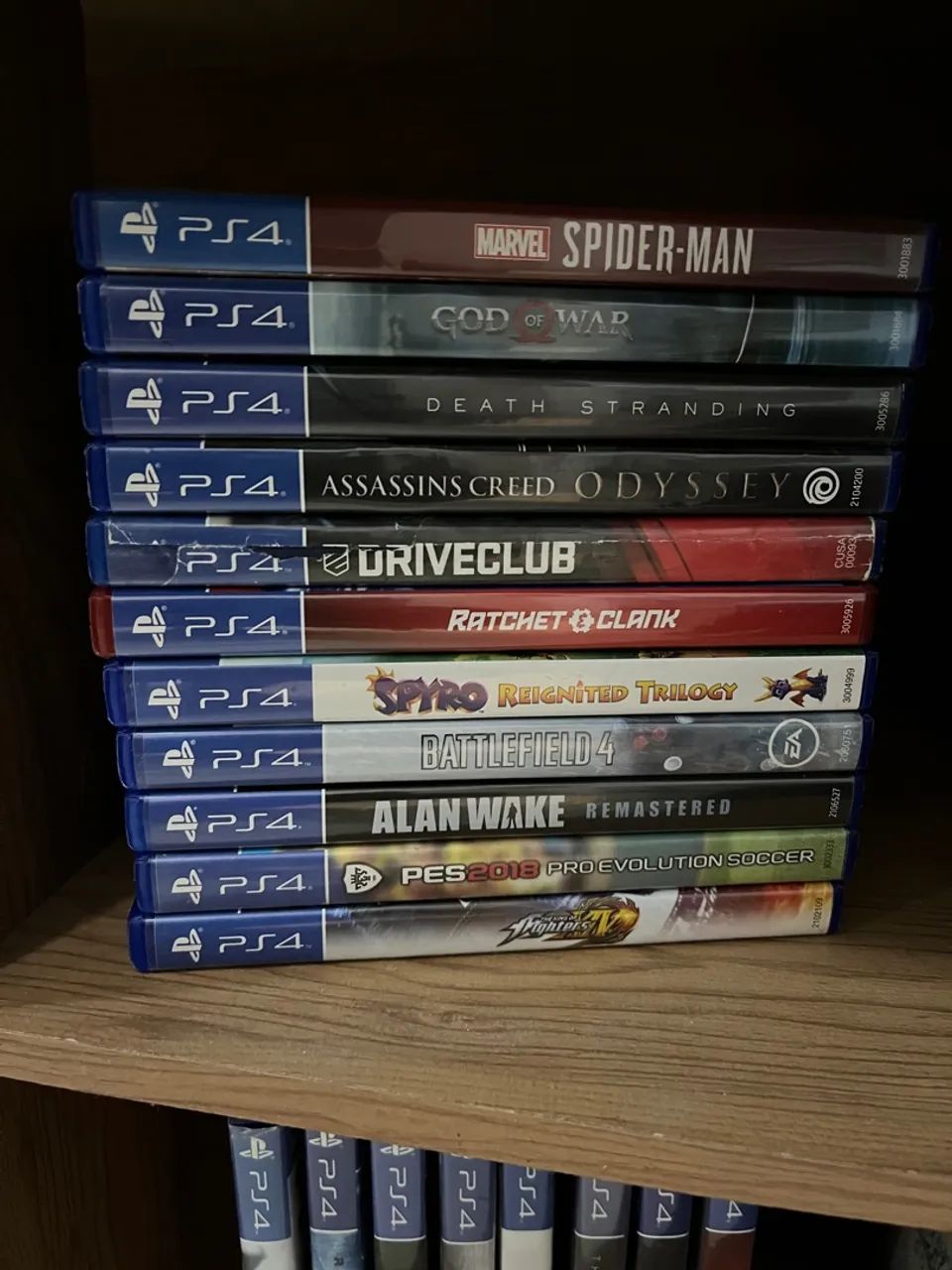 Playstation 4 Slim Branco + 37 jogos e 2 controles  - Foto 4