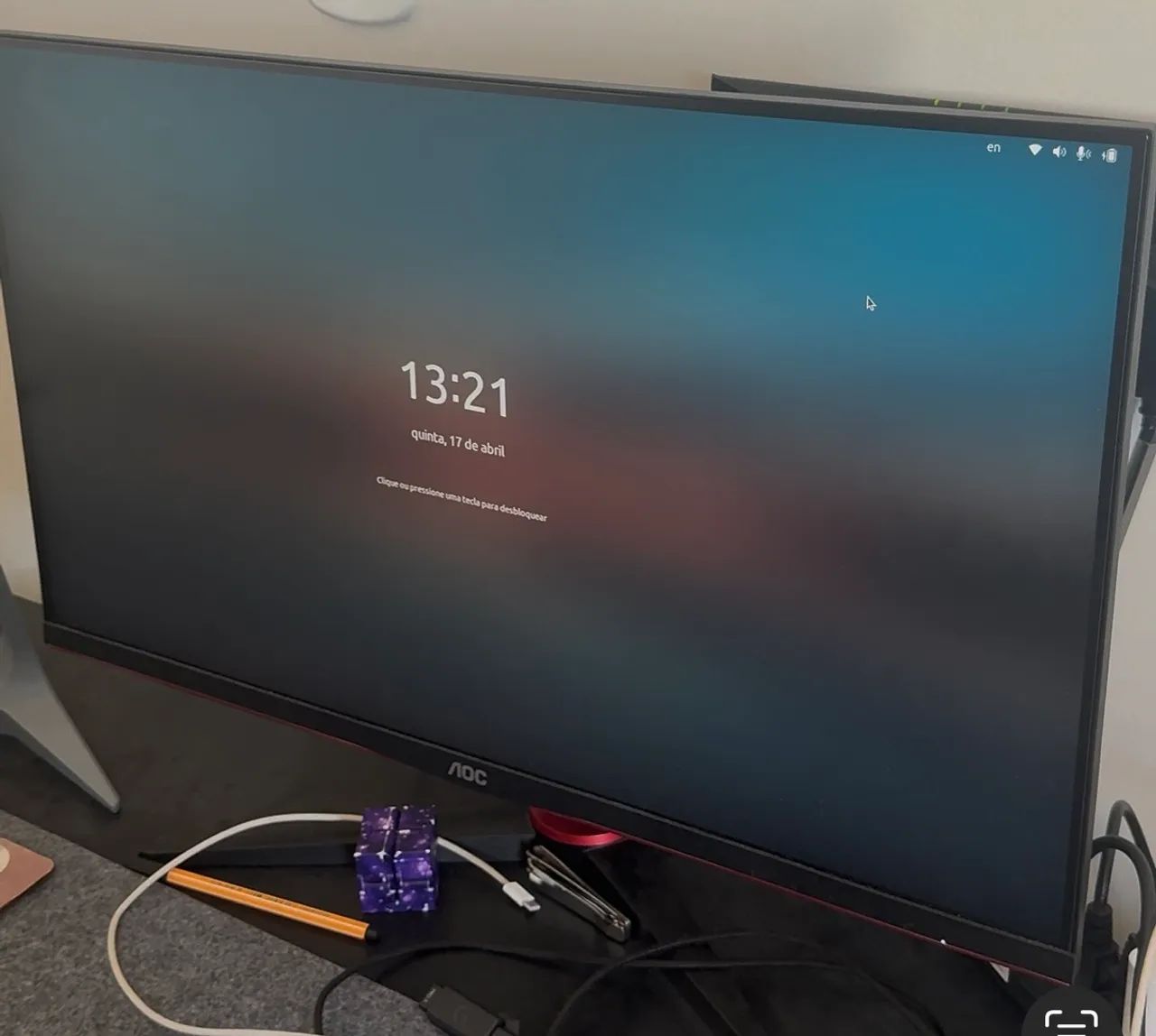 Tela AOC 27 