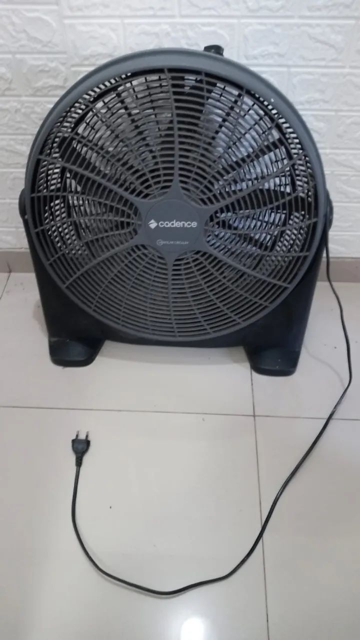 Circulador de ar Cadence. Espetáculo