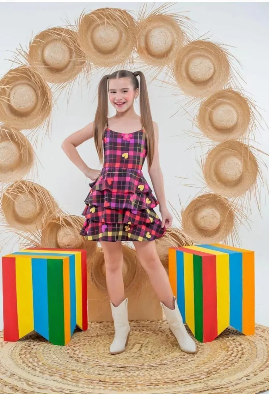 Vestido, conjunto e macaquinho Infantil Xadrez