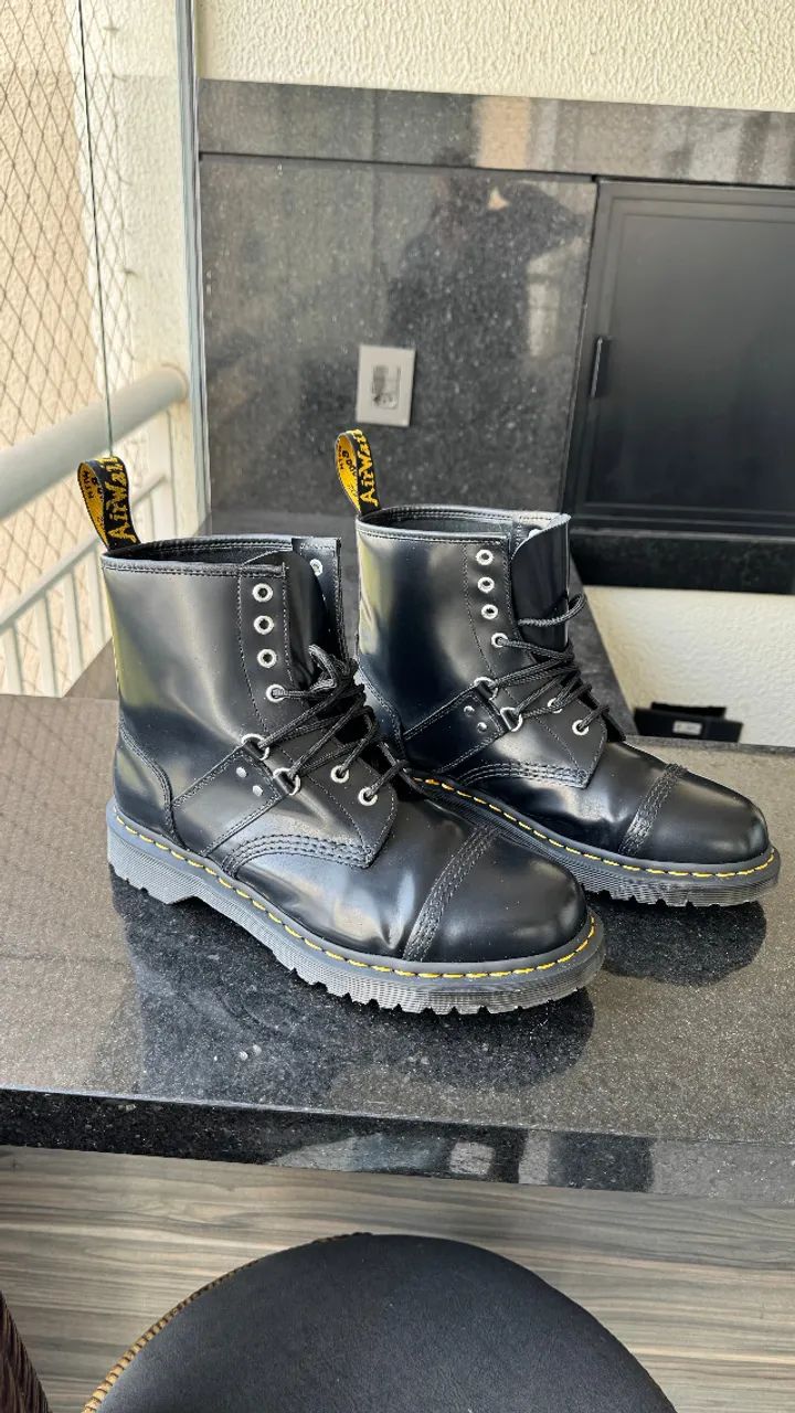 Dr. Martens 1460 Hardware Polished Smooth Leather Boots - tamanho