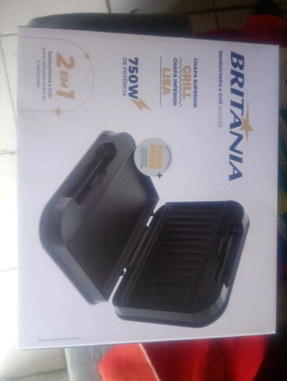Sanduicheira e Grill Britânia BGR25B - 2 em 1