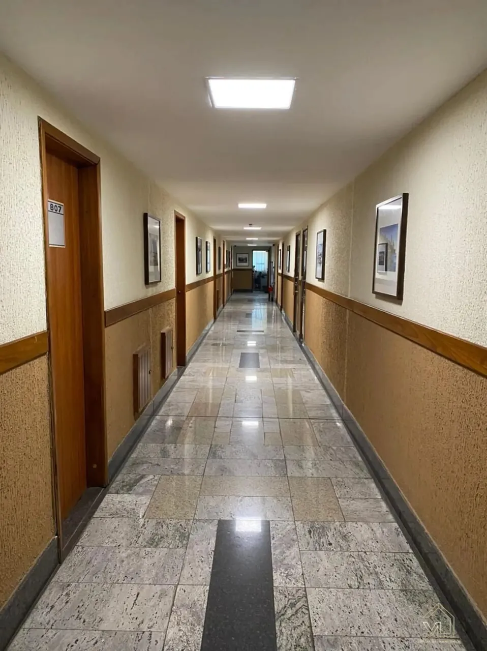 VENDE-SE SALAS COMERCIAIS À VENDA NO ED. RAYMUNDO MAGALHÃES 137M² | O MELHOR CONDOMÍNIO D