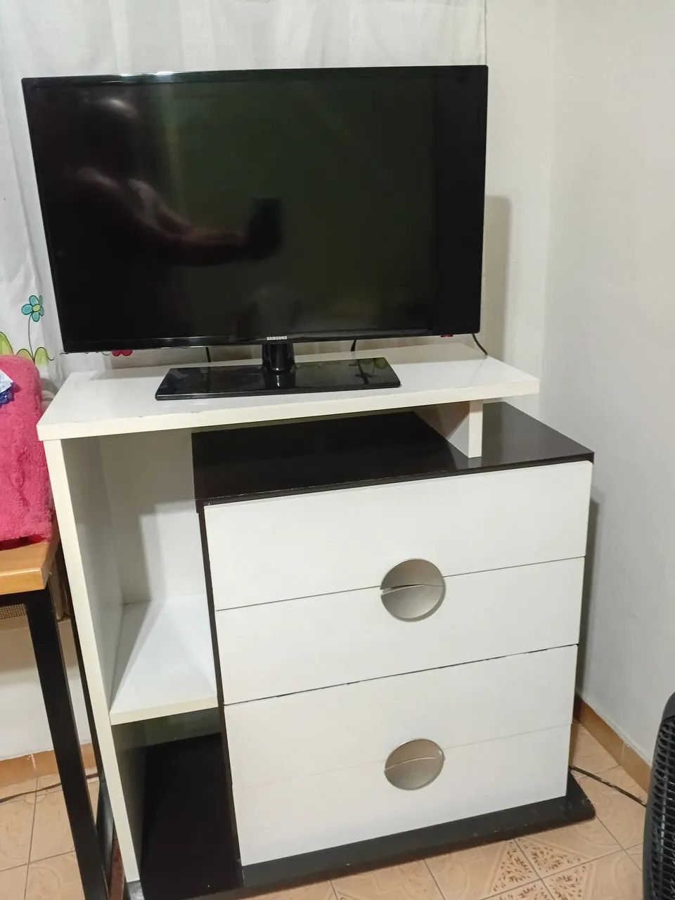 Vendo Rack com Armário Aclopado  - Foto 3