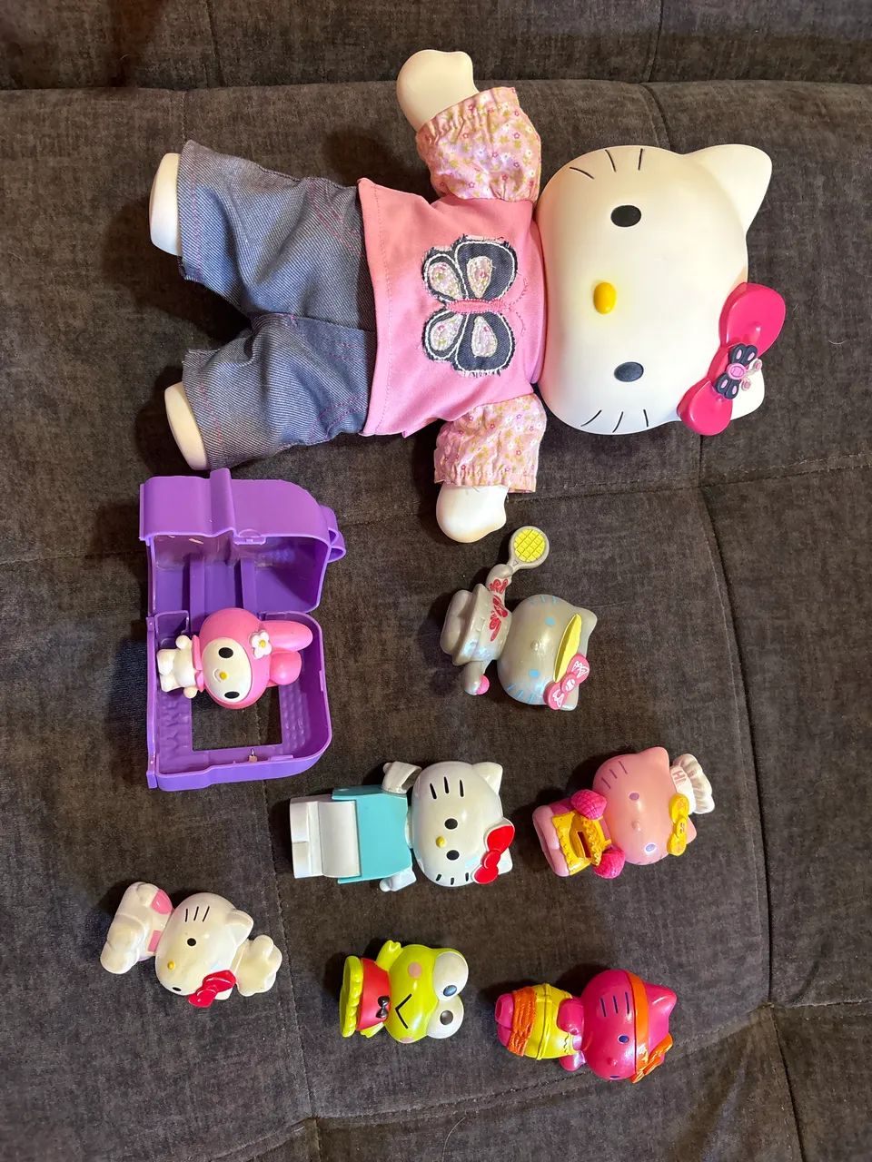 Lote hello Kitty  - boneca, miniaturas McDonald?s  - Foto 2