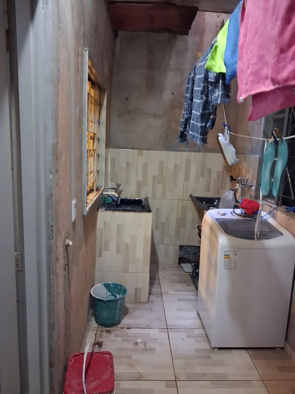 Alugo casa com  dois quartos na 104. Recanto das emas - Foto 5