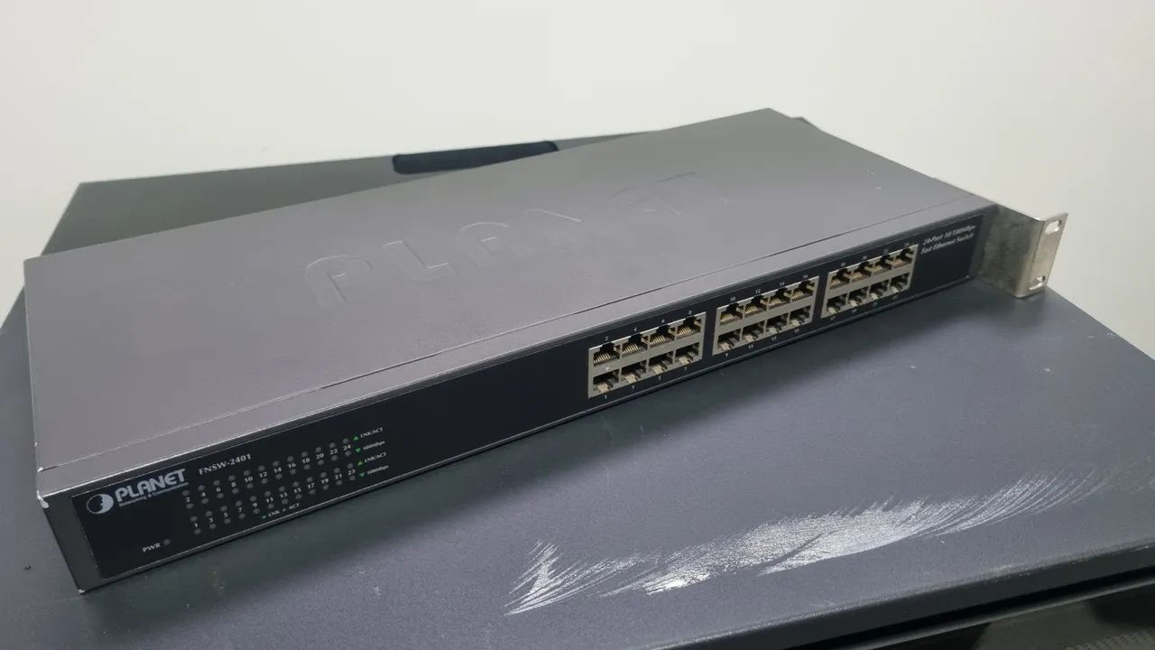 Rack TRIUNFO servidor + switch 24 portas + Régua 8 - Foto 4