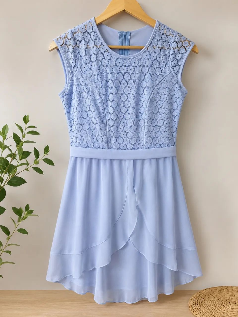 VESTIDO MIDI DE TULE COM MANGA