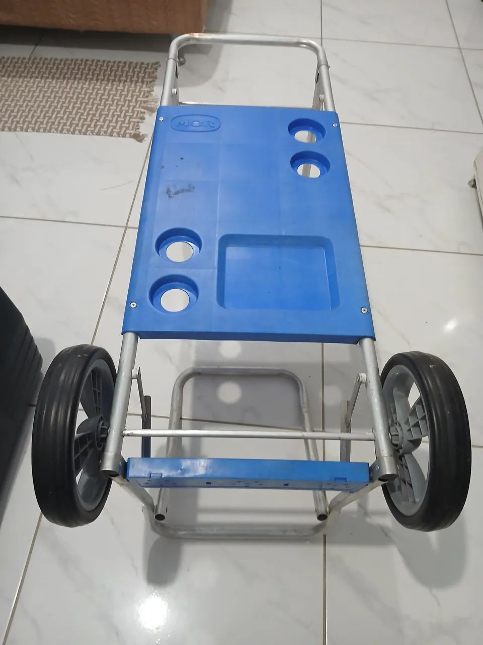 Carrinho de praia com avanço para caixa térmica e cadeiras.  - Foto 4