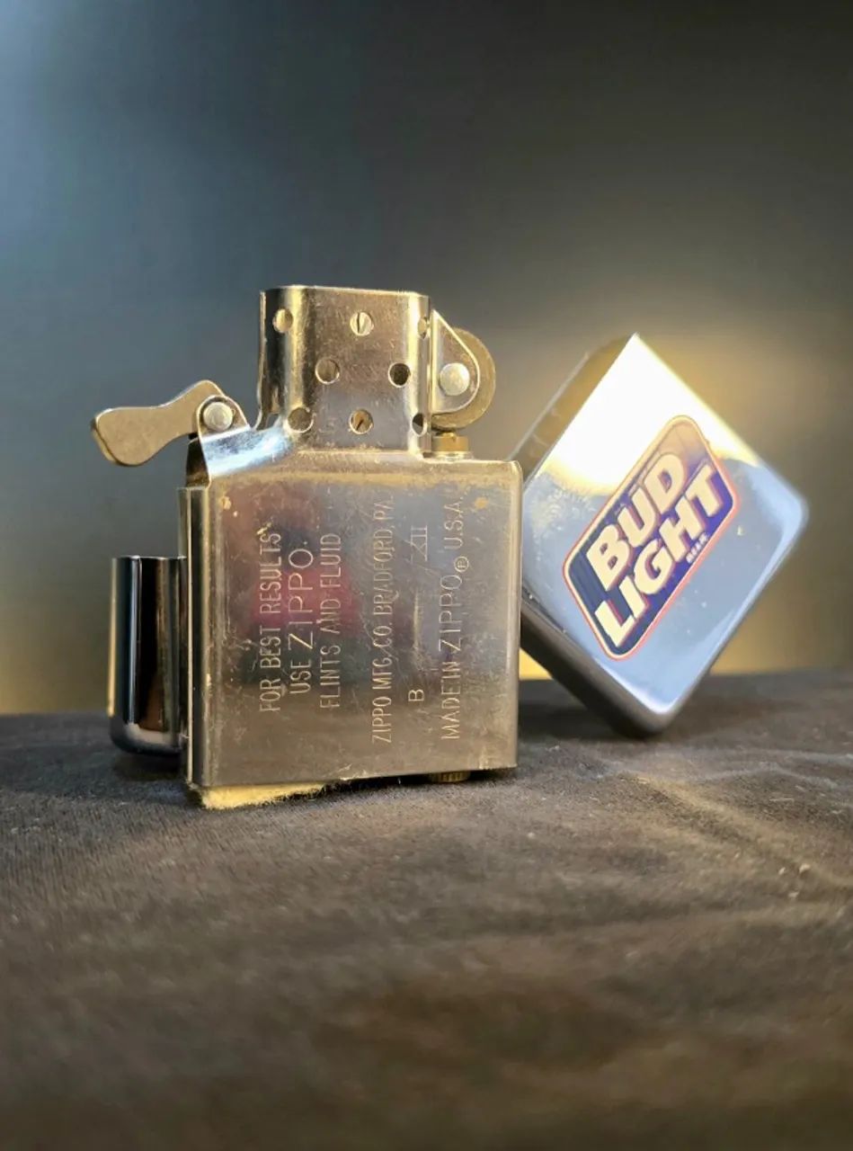 ZIPPO CERVEJA BUD SERIE - Foto 5
