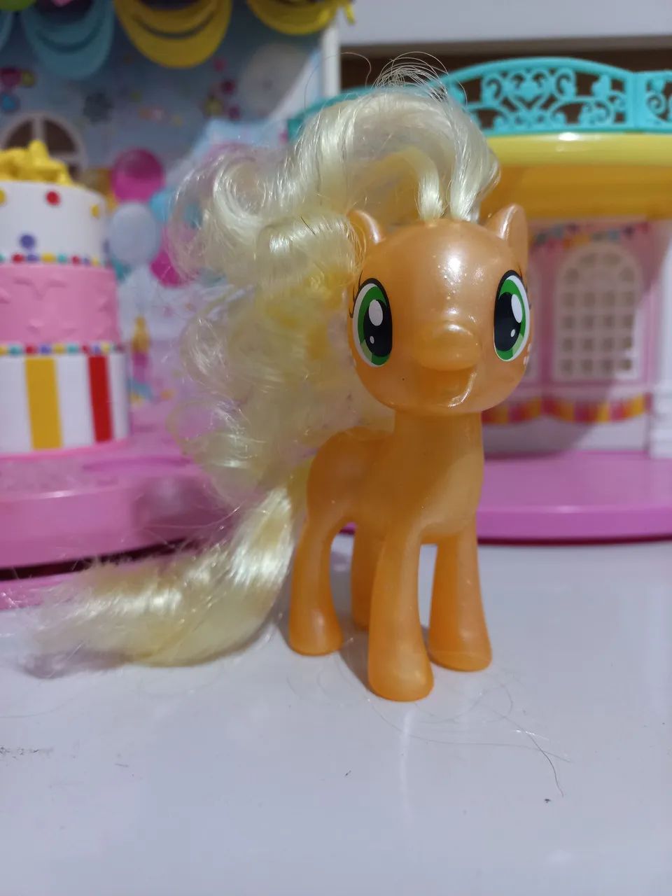 Pônei Applejack perolada modelo reboot 8 cm - Foto 3