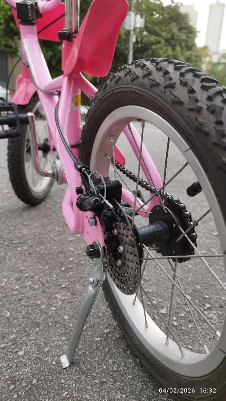 Bicicleta aro 16 impecável + capacete ? - Foto 3