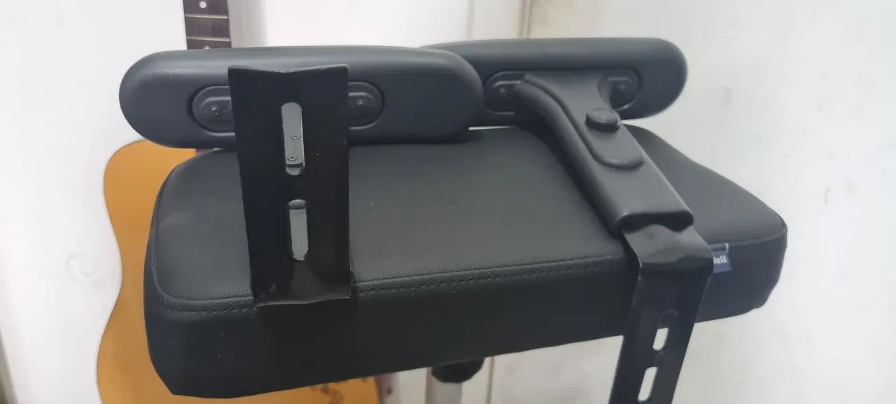 Braços Ajustáveis para Cadeira