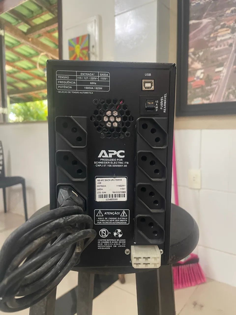 NO BREAK APS - 1500 VA / 825 W