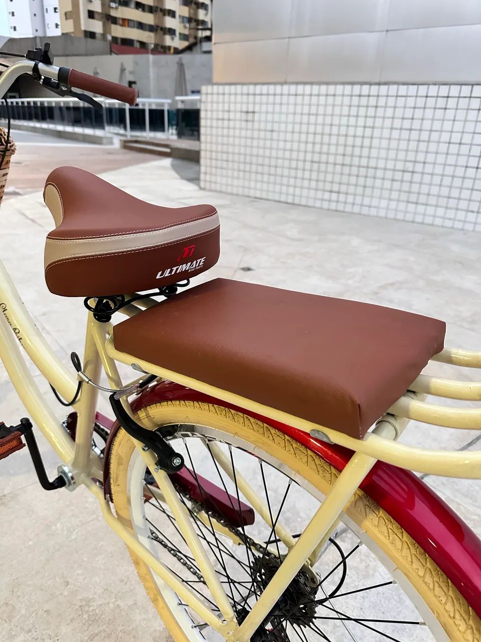 Bicicleta Retrô Aro 26 - 6 Marchas + Cesta e Garupa - Foto 2