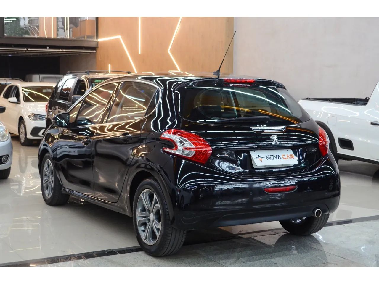 Peugeot 208 2013 - Foto 4