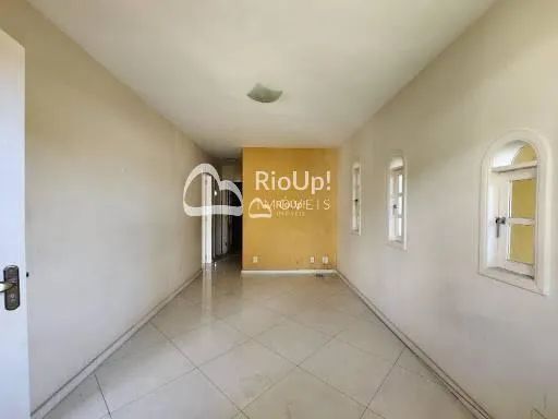 Bairro Adriana - Casa Triplex 2 Quartos REF: 187 - Foto 2