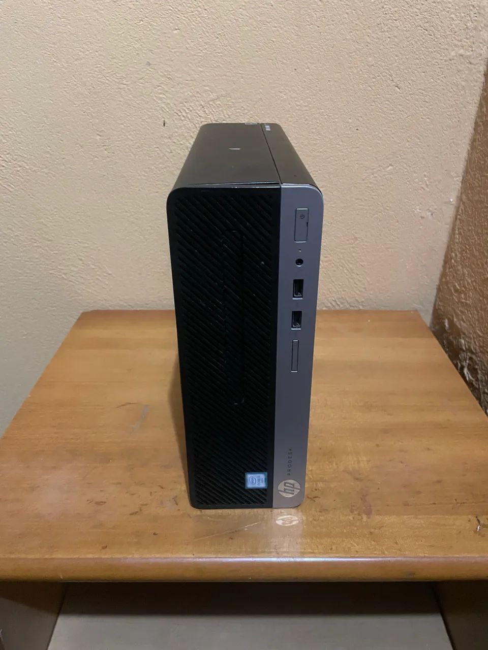 Pc desktop Hp prodesk 400 G4 com placa de vídeo  - Foto 3