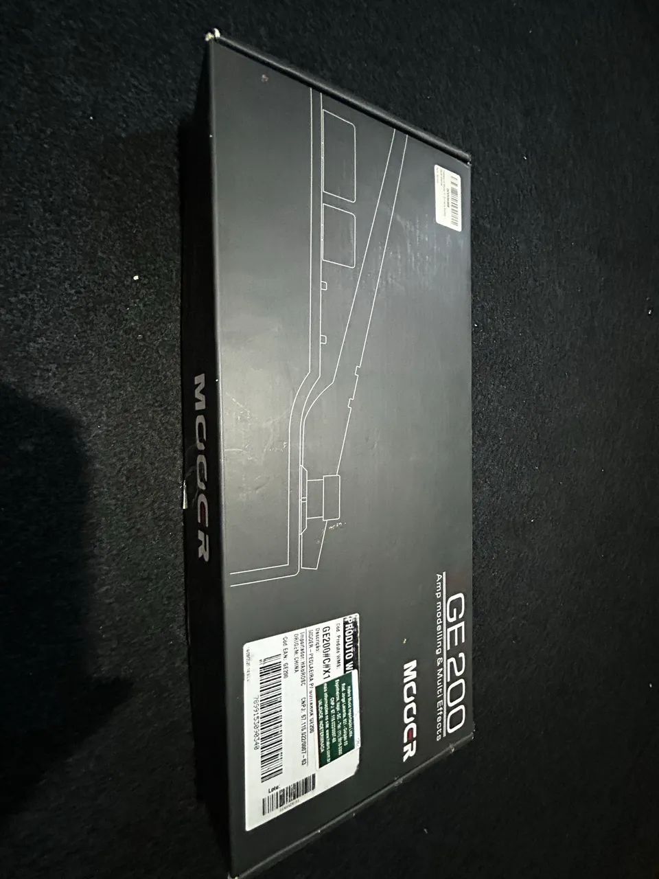 Pedaleira de Efeitos Mooer GE200