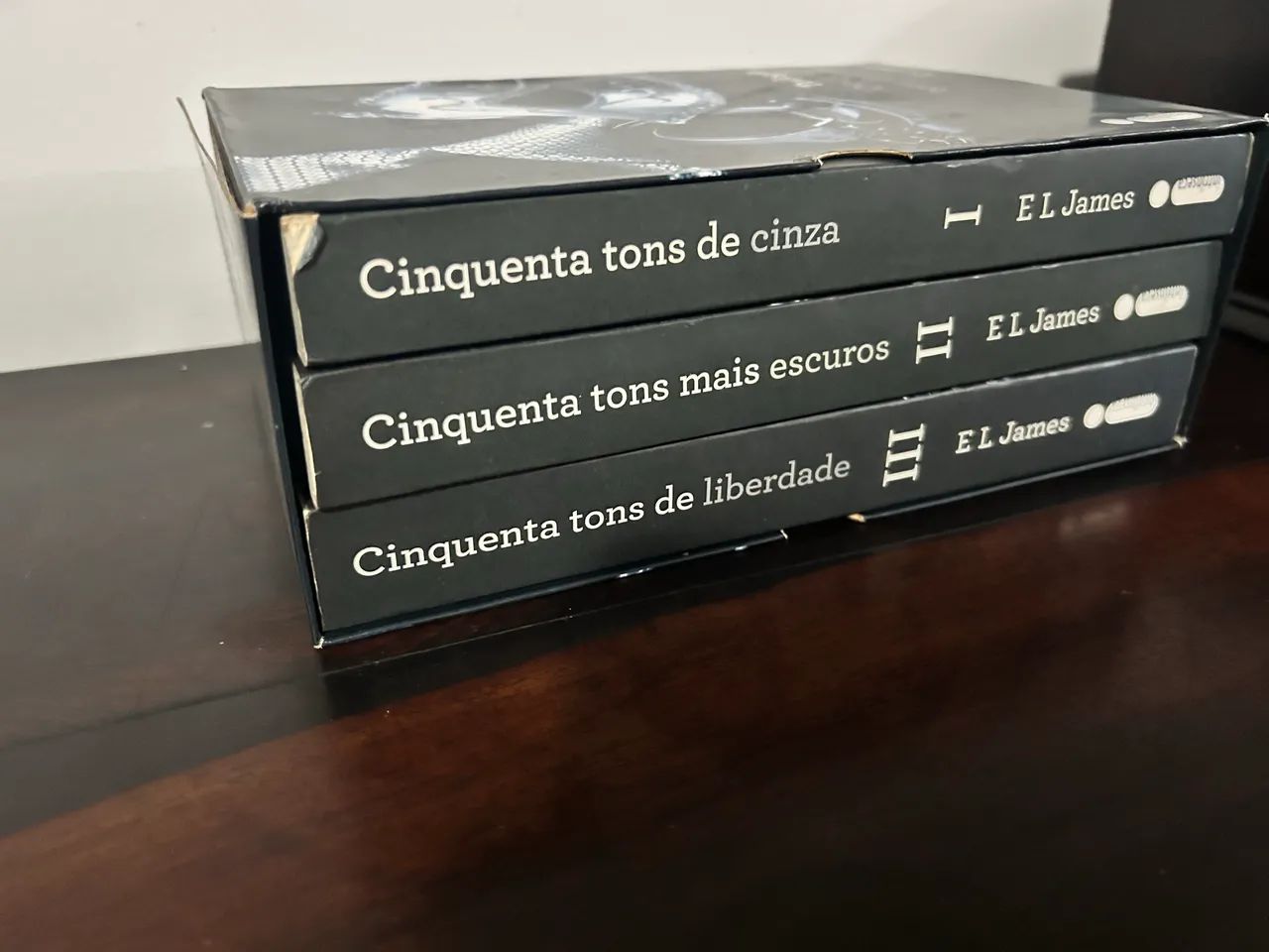 Box Cinquenta Tons de Cinza, E. L. James