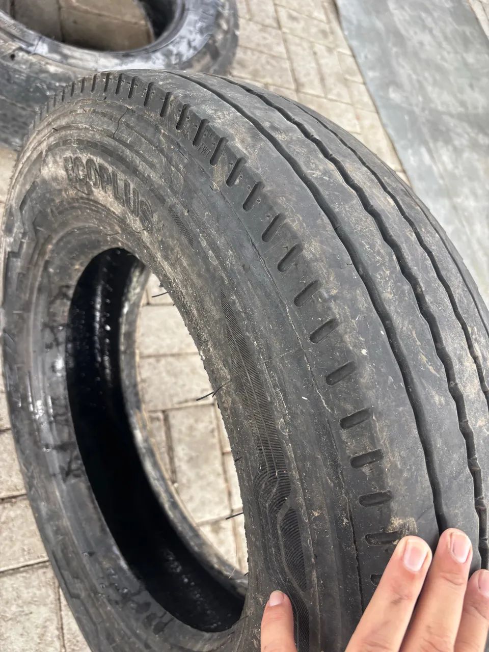Pneus 215/75R17,5 - Foto 4