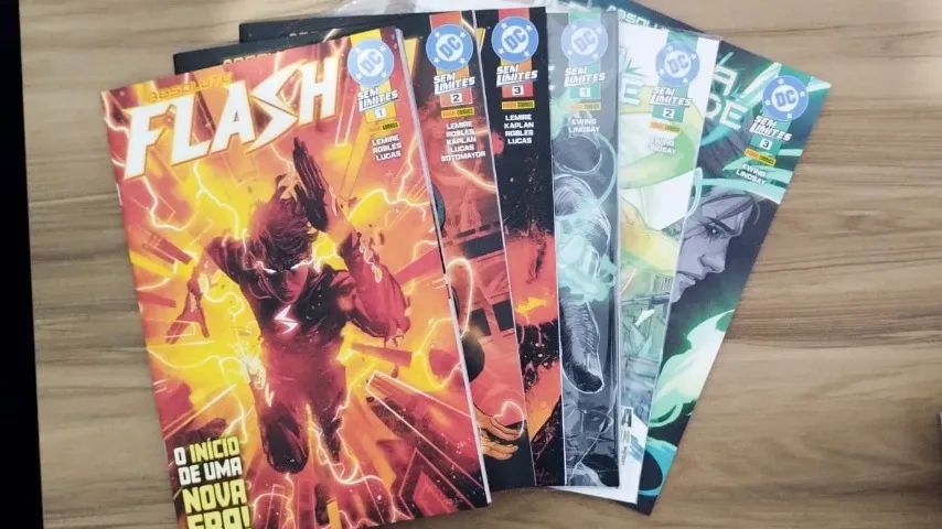 Absolute Flash (1 a 3) + Absolute Lanterna Verde (1 a 3)