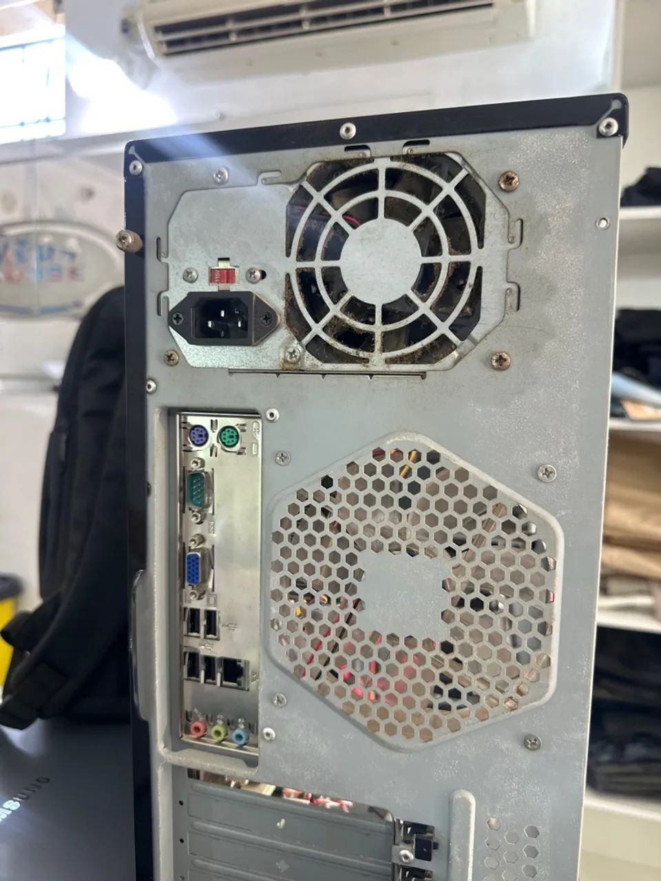 Gabinete Gamer + CPU + HD - Foto 4
