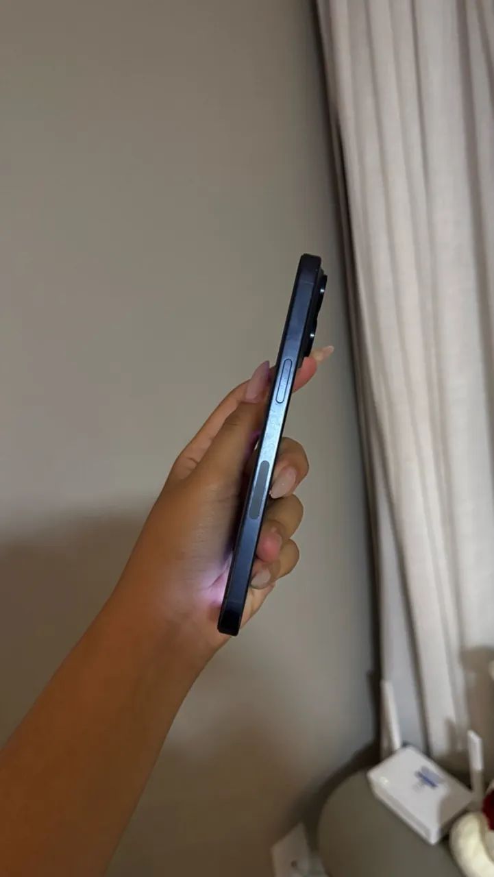 iPhone 15 Pro Max - Foto 3