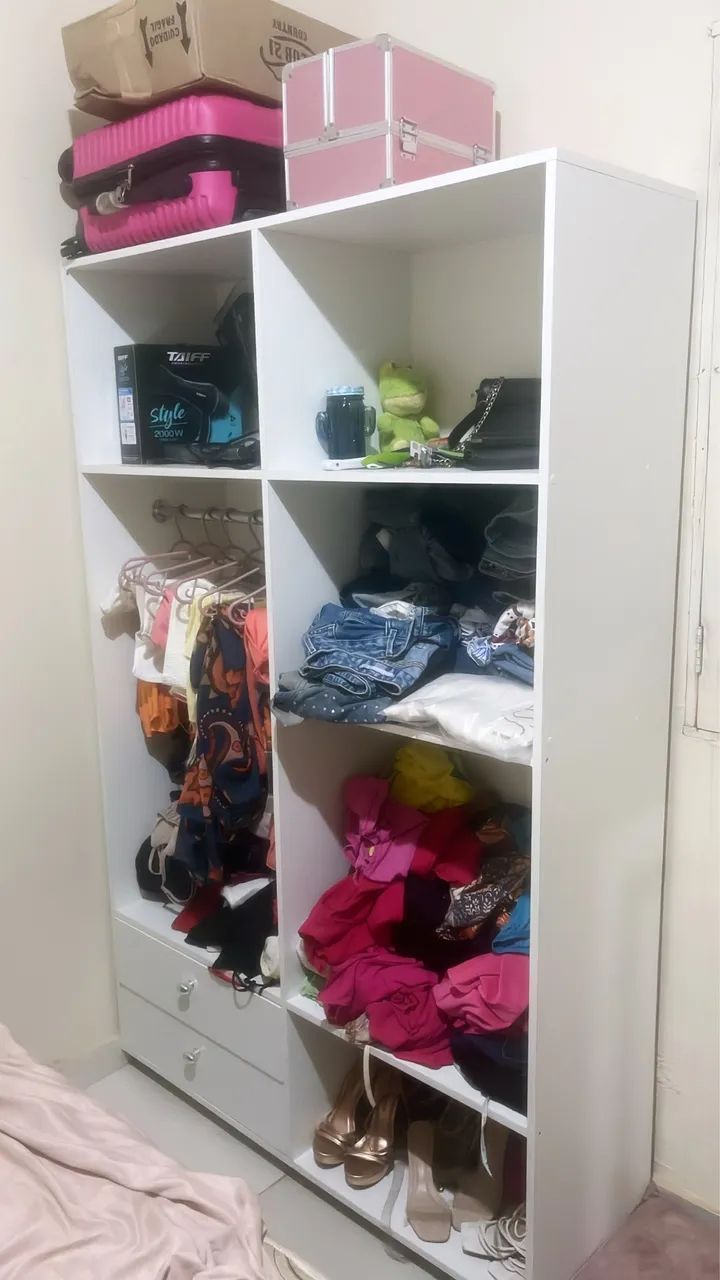 Vendo esse closet em MDF usado apenas 3 meses