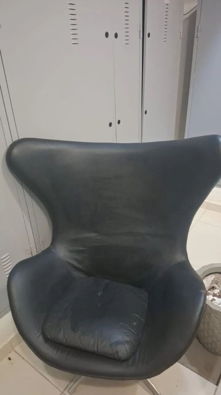 Poltrona Egg na cor preta  - Foto 3