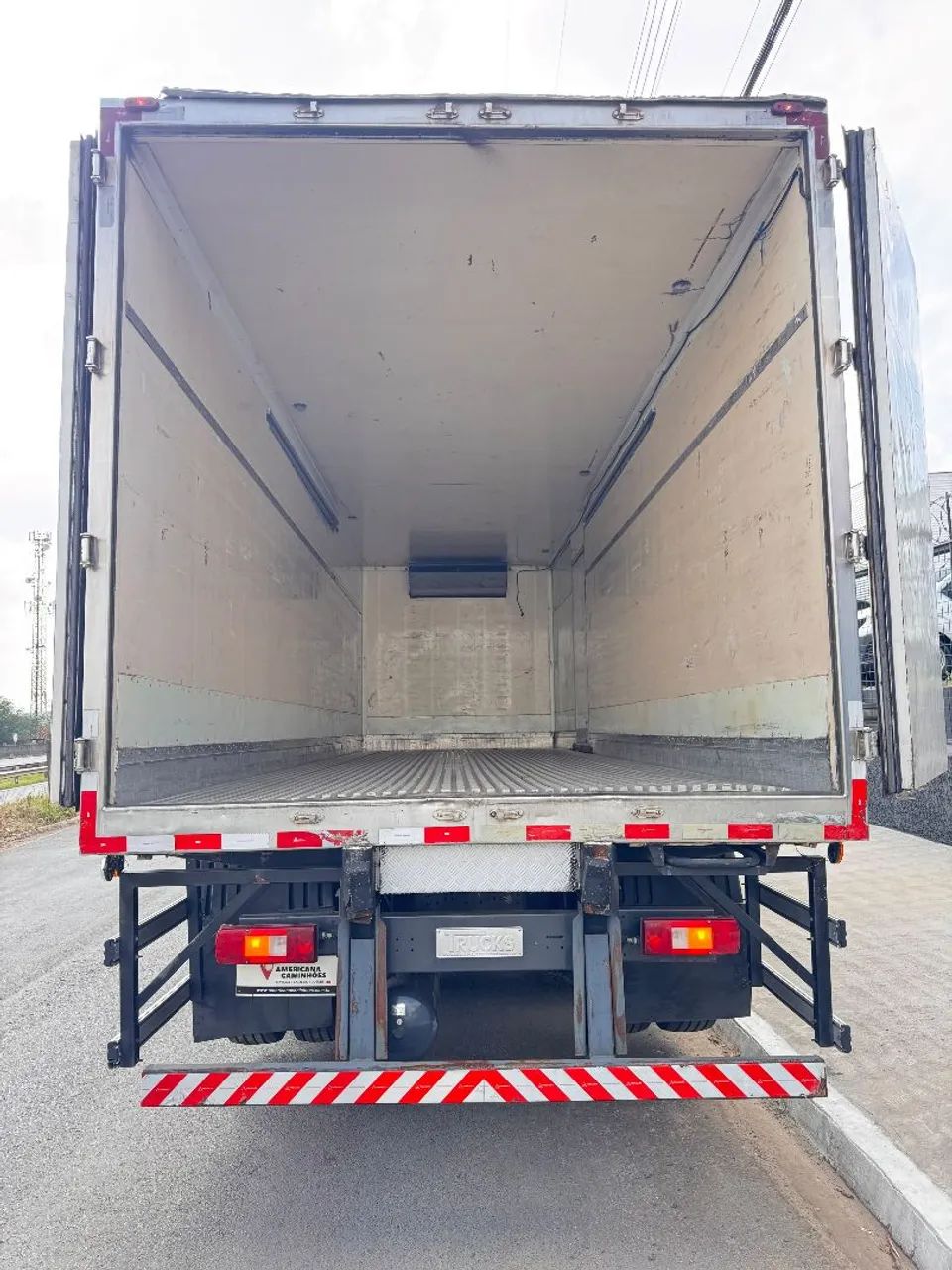 REFRIGERADO VOLVO VM 330 - Foto 4