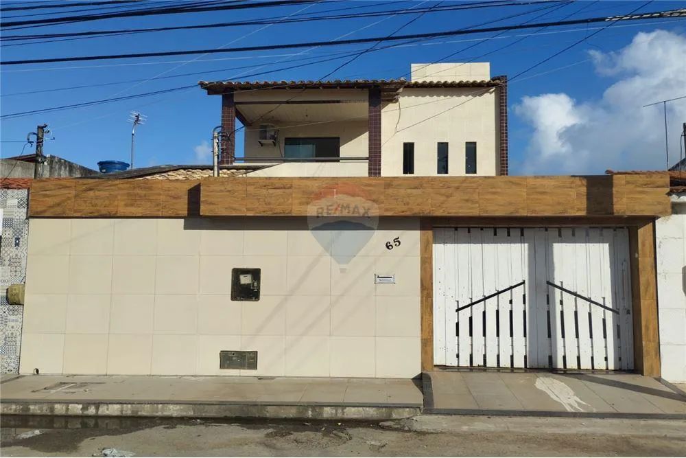 OTIMA CASA NO BAIRRO AEROPORTO