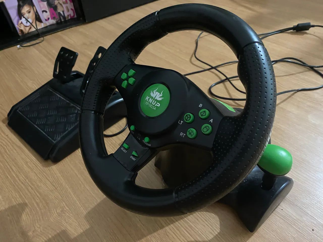 Volante Gamer Knup KP-5815A com Pedais - Excelente Estado