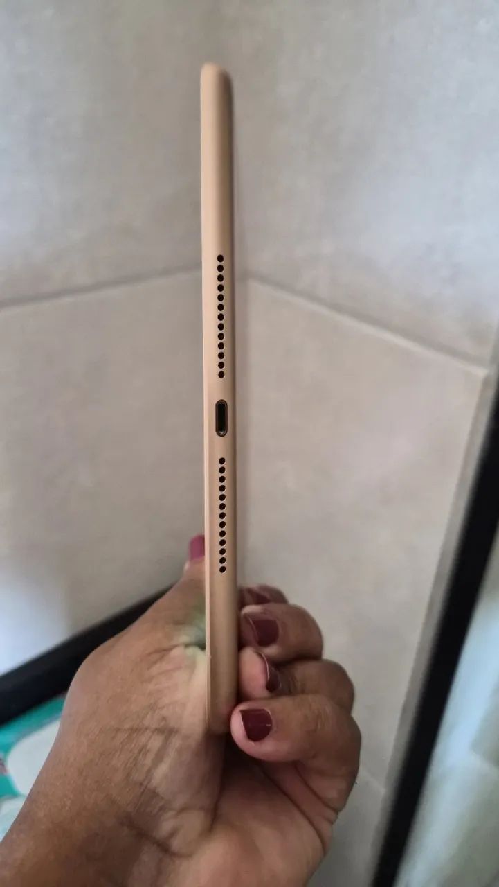 Ipad 6 Rose Gold - 32GB Impecável - Foto 3